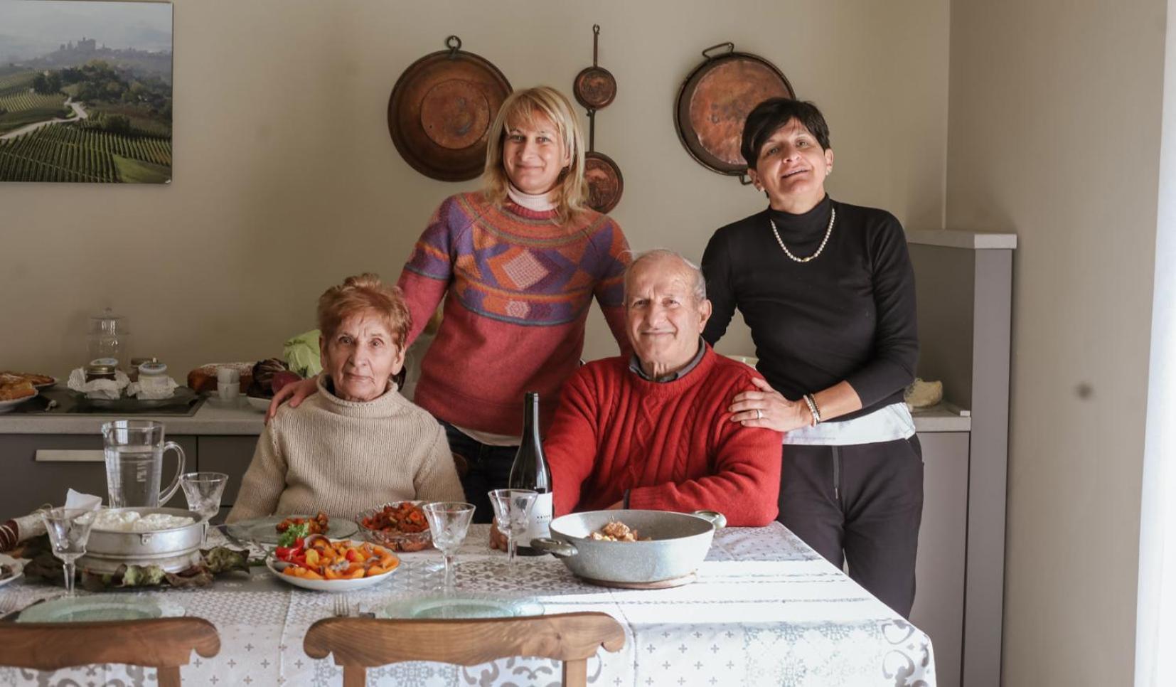 Bed and Breakfast Ca'Du Lin - Jacuzzi Cisterna d'Asti Экстерьер фото