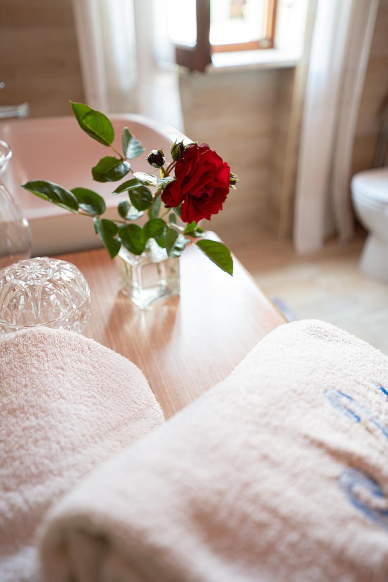 Bed and Breakfast Ca'Du Lin - Jacuzzi Cisterna d'Asti Экстерьер фото